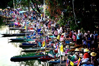 Hat Yai floating market