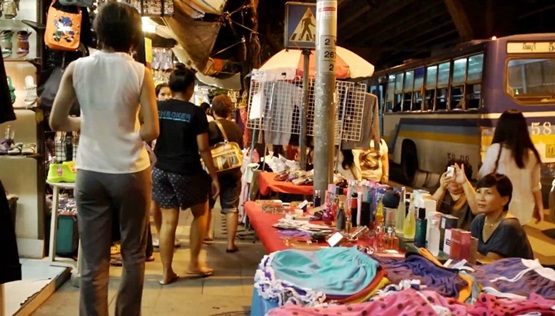 Ramkhamhaeng Night Market