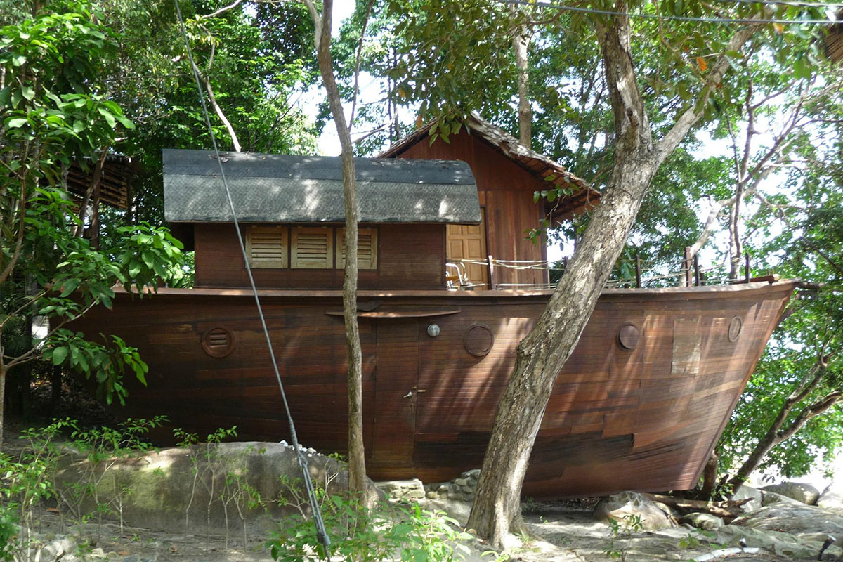 Bagus Place Retreat Boat House