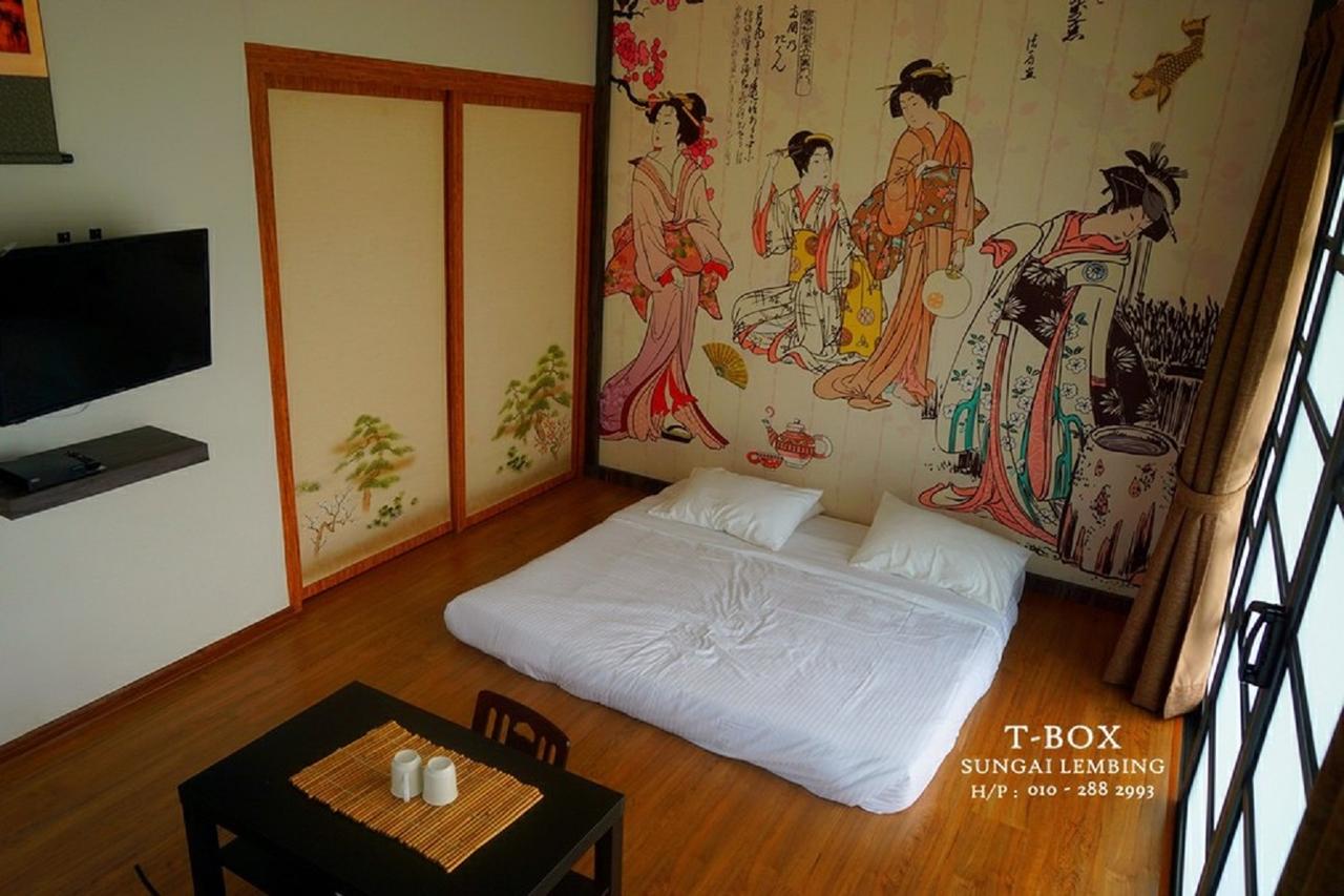 T Box Sungai Lembing Deluxe Japanese King Chalet 