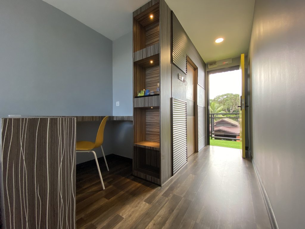 BoxInn Twin Room