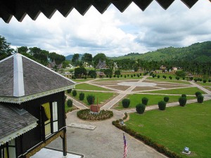 Seri Menanti Royal Museum garden