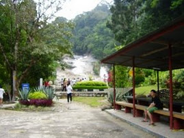 Chamang Waterfall rest house
