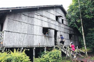 Rumah Panjang Sarawak