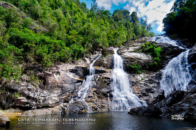 Lata Tembakah Waterfalls