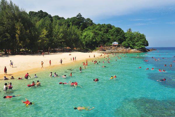 redang marine park snorkelling fun beach