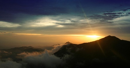 cameron highlands sunsets in mount brinchang