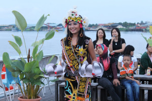 Cultural shows on the cruise