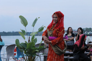 Cultural shows on the cruise