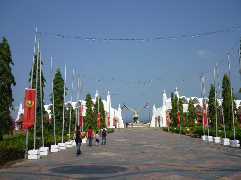 Dataran Lang