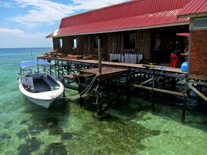 Uncle Chang lodge jetty