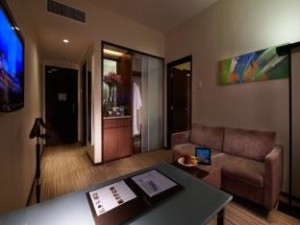 Eastin Deluxe Living Room