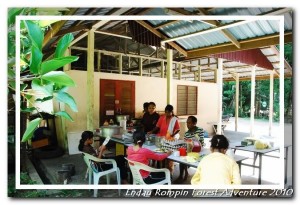 endau rompin national park restaurant kitchen