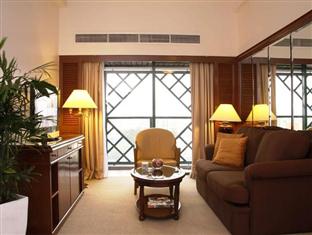 Ambassador Row Serviced Suites By Lanson