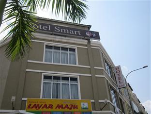 Smart Hotel Reko Sentral