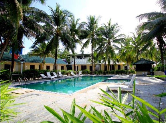 redang bay resort swimming pool
