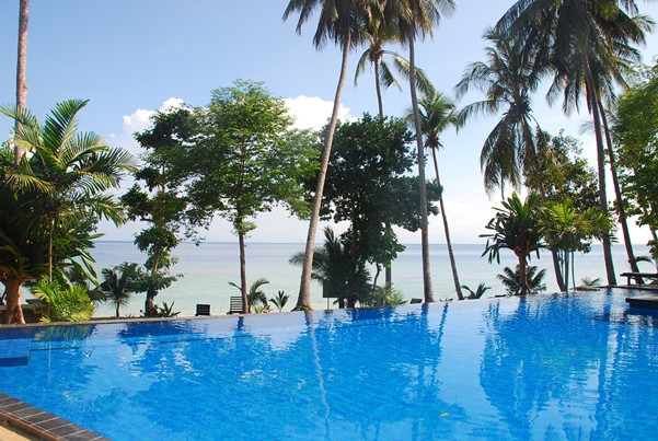 D Coconut Lang Tengah Resort Swimming Pool