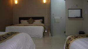 azio hotel family suite