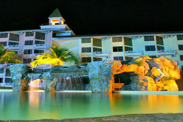 (2022/23 Promo) 2D1N Desaru Waterpark + Lotus Desaru Beach Resort