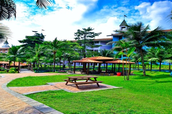 Lotus Desaru Beach Resort - HolidayGoGoGo