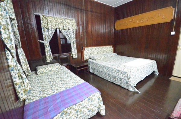 Lanting Beach Resort Deluxe Room