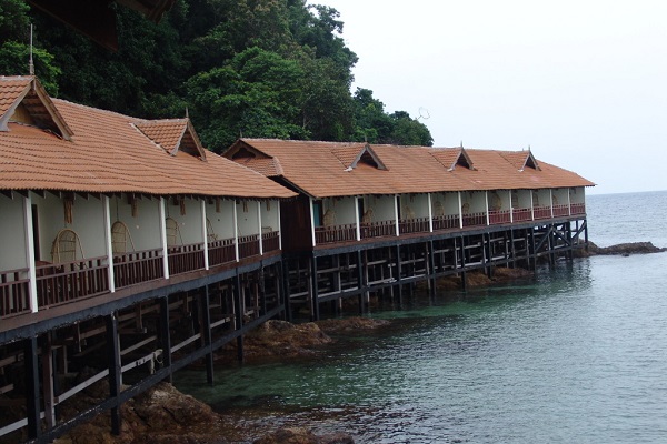 Gemia Island Resort Water Villa 