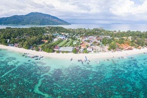 Lipe Pattaya beach