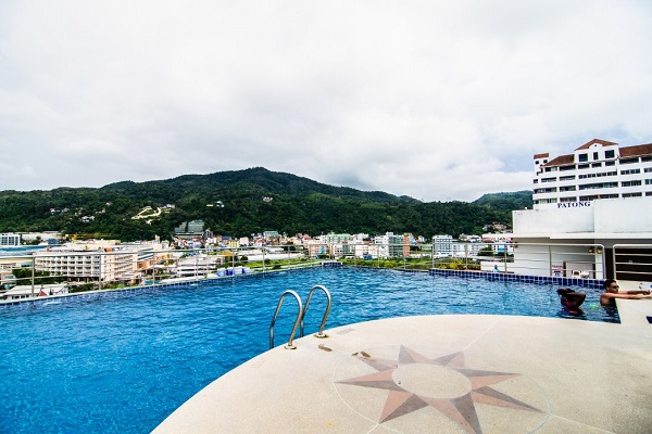 Phuket Swimming Pool (Rooftop)