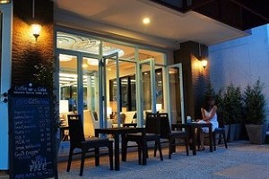 Krabi APO Hotel cafe