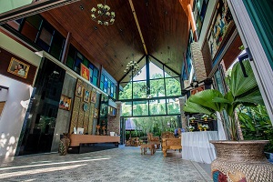 Krabi Hula Hula Resort lobby