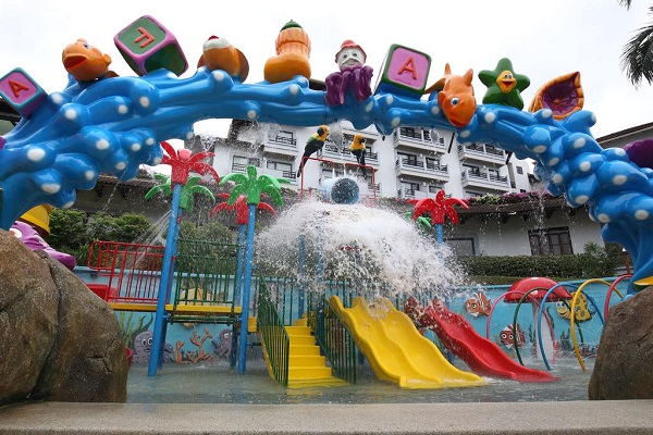 Damai Laut Swiss-Garden water park