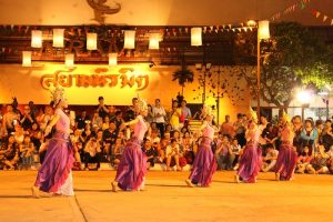 Hua Hin Night Performance 