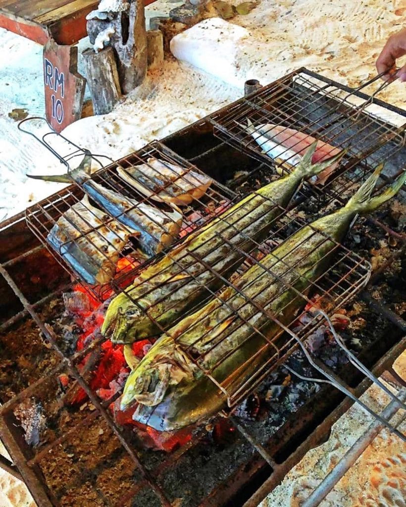 grill fish at pulau perhentian