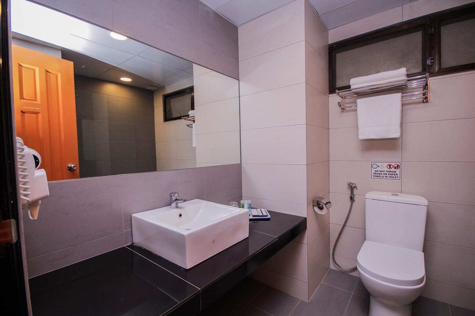 Copthorne Hotel 1 Bedroom Apartment bathroom