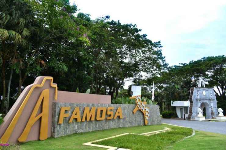 A Famosa Surrounding