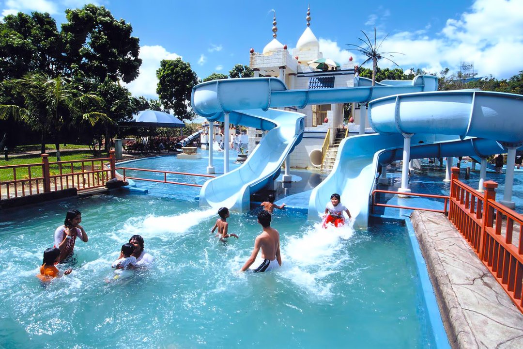 A Famosa Water Theme Park
