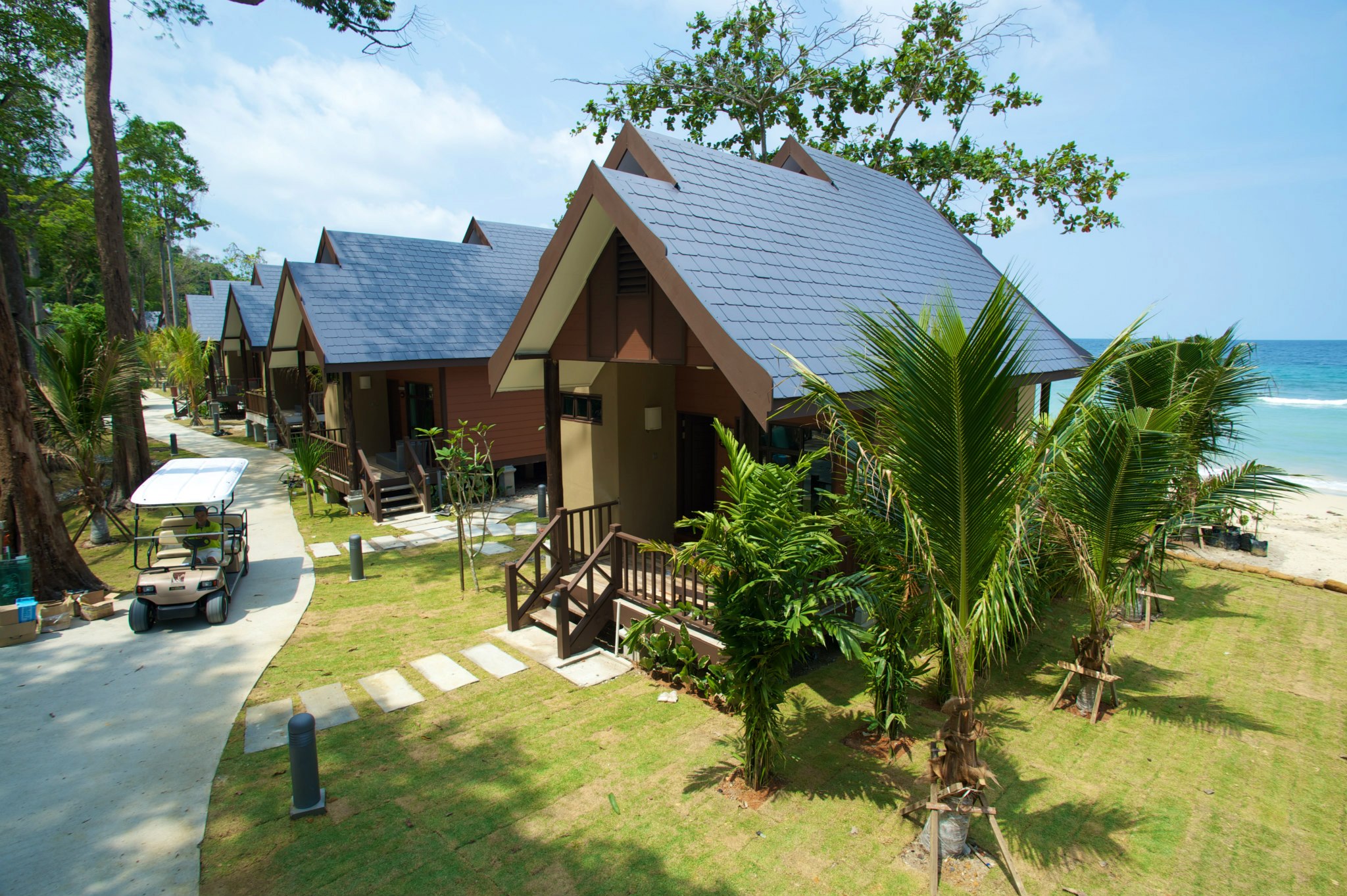 Tunamaya Beach & Spa Resort Villa Exterior 