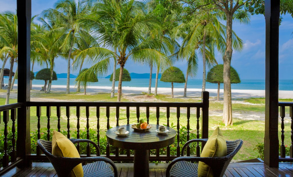 Beachfront Room 