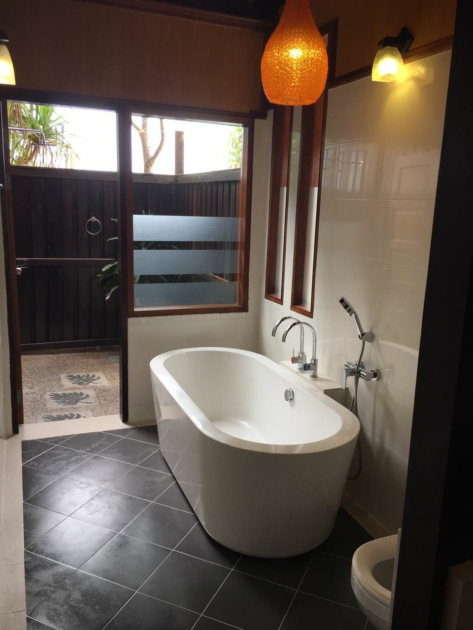 Lankayan Dive Resort Chalet Bathroom
