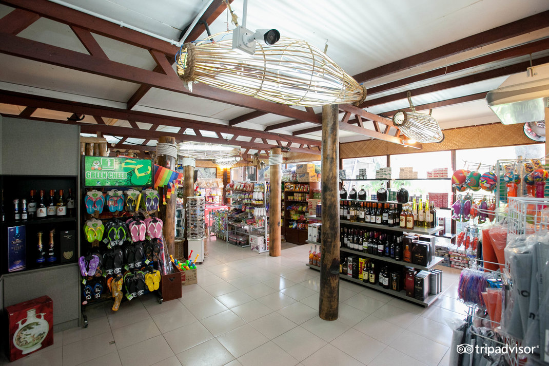 Paya Beach Resort Duty-Free Shop