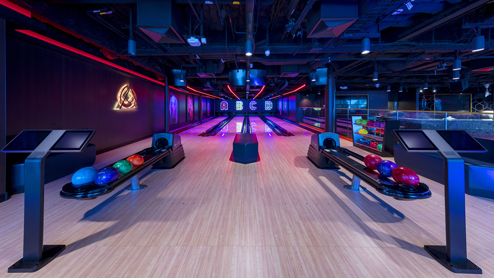Genting Dream Cruise Glow Bowl 