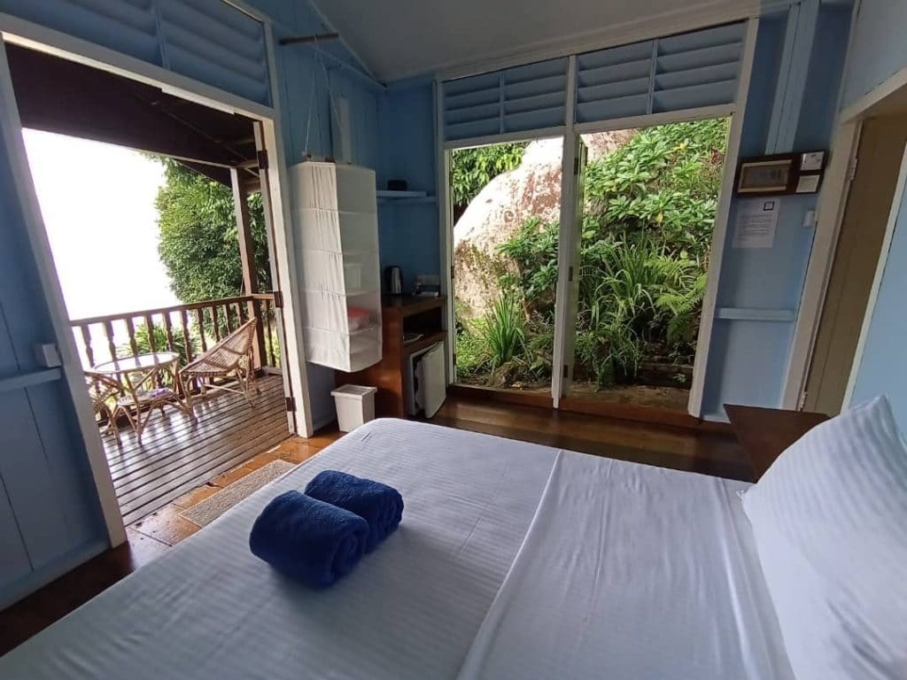 Bamboo Hill Chalets High View Room 1