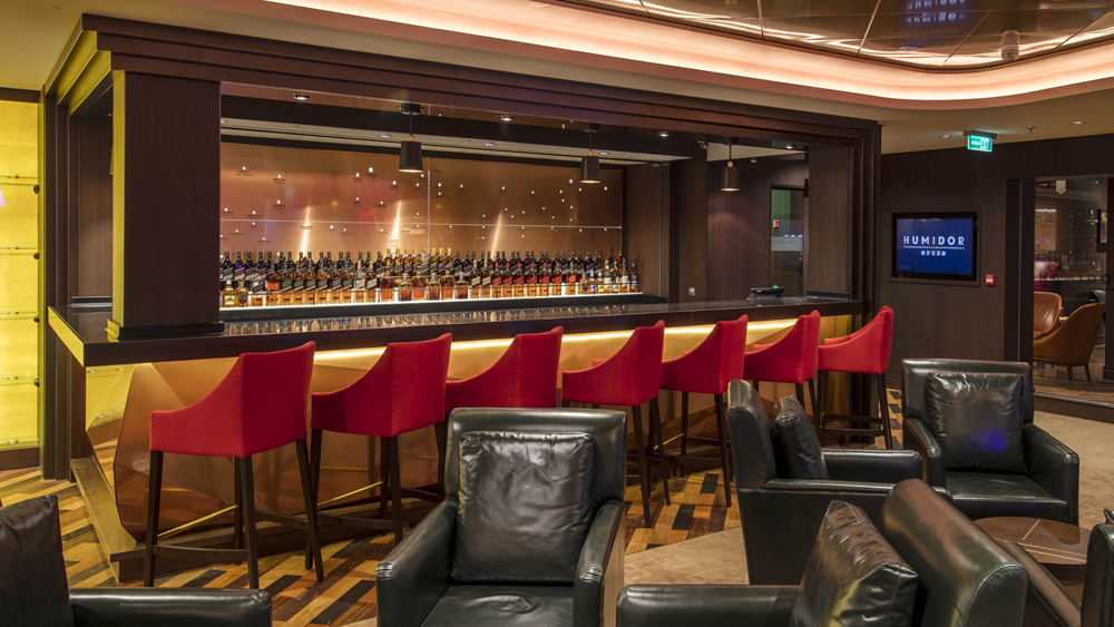 Genting Dream Cruise Johnnie Walker House 