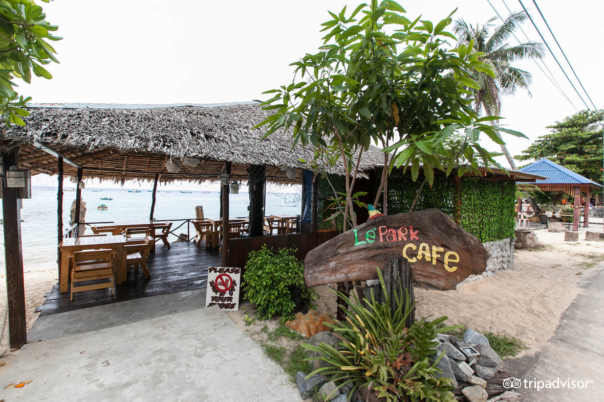 Bayu Tioman Chalet Le Park Cafe 