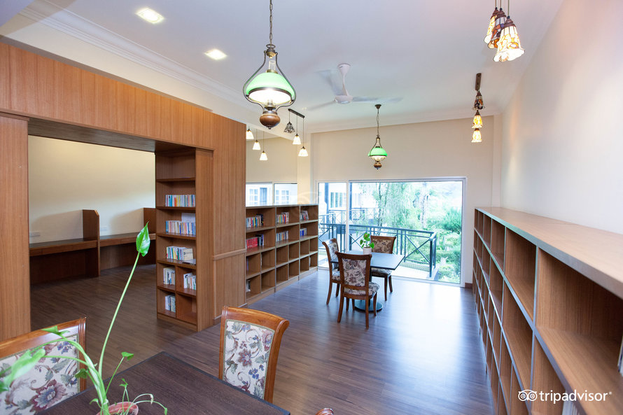 Heritage Hotel Library