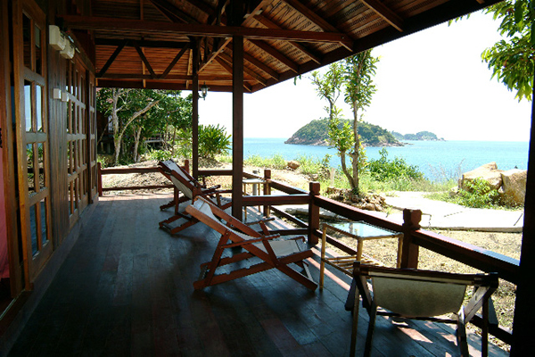 redang holiday beach bungalow