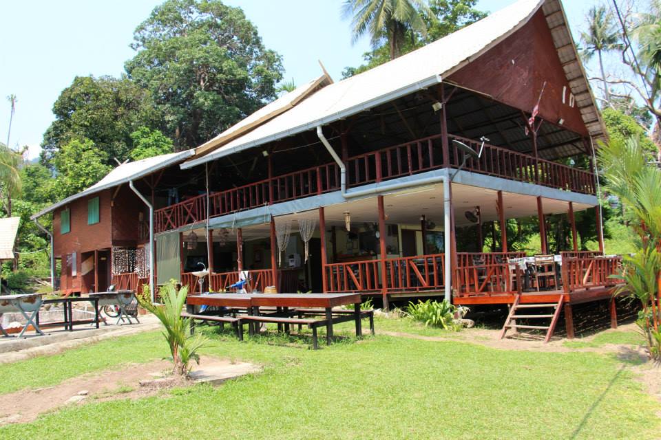 Dumba Bay Resort Restaurant 