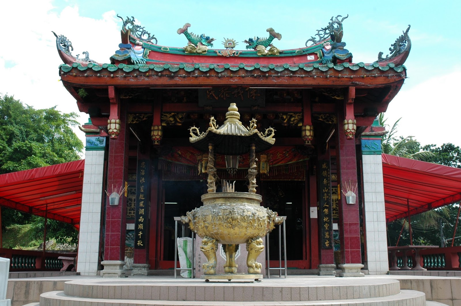 Sarawak Tour Tua Pek Kong Temple 