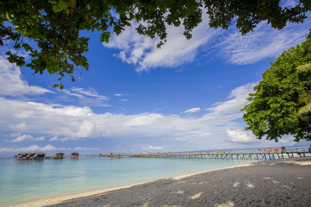 Pom Pom Island Resort Surrounding