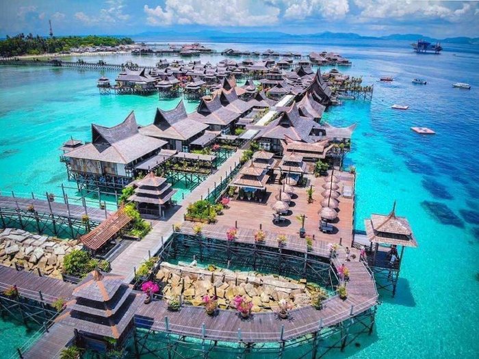 Mabul Water Bungalows Resort Surrounding